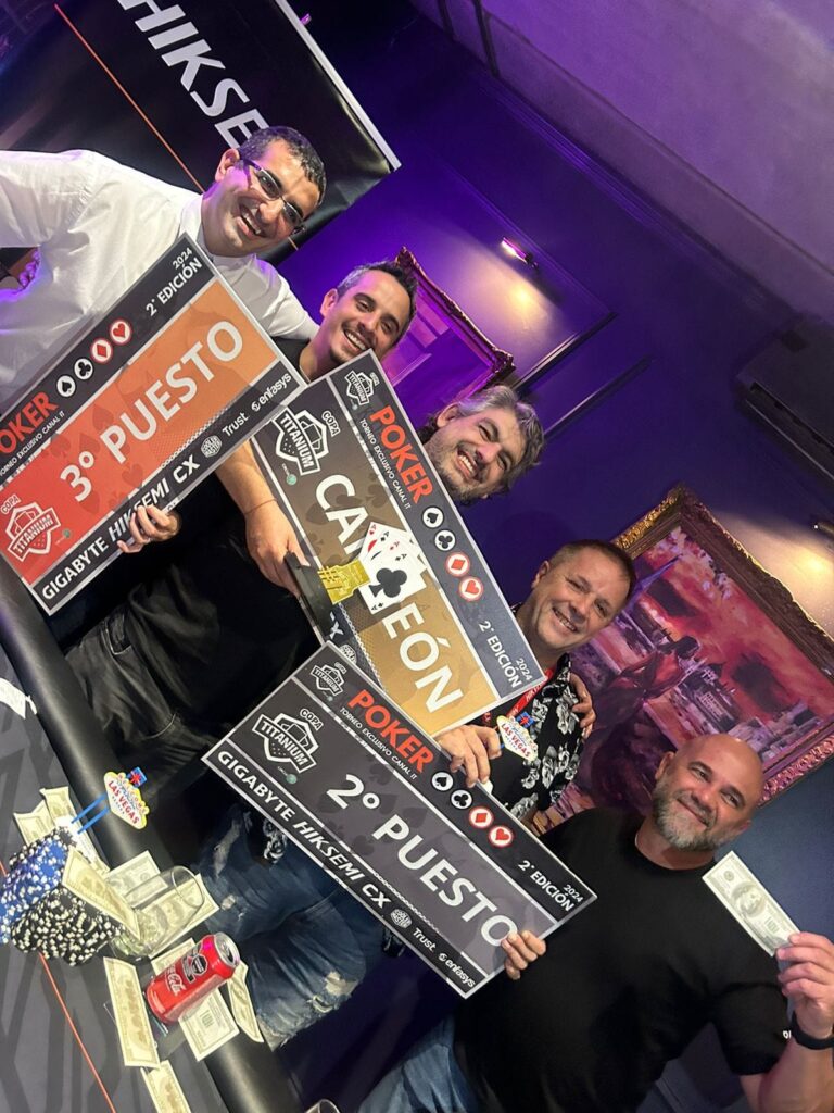 Campeones poker